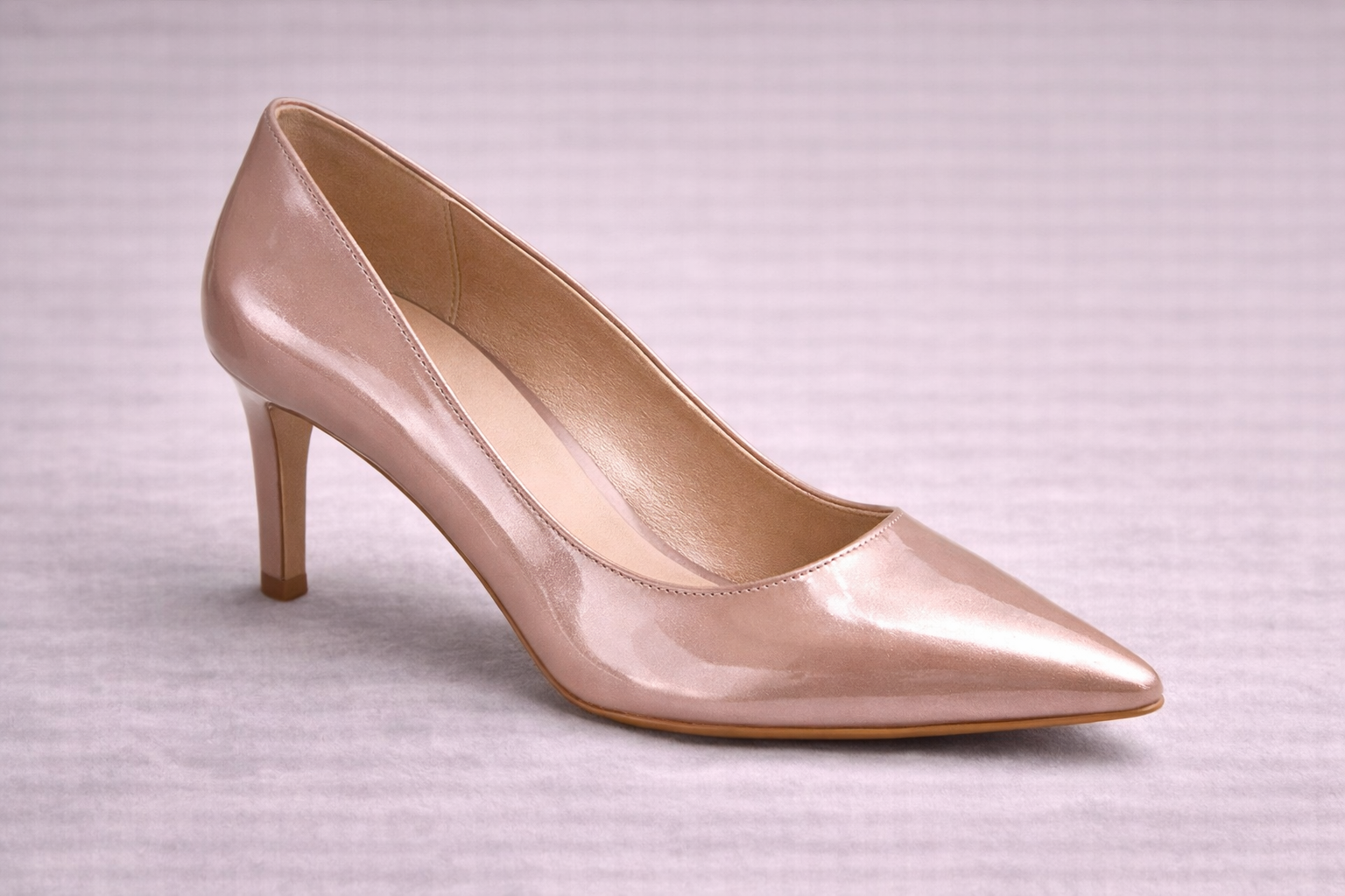 Zapato salon señora con piel charol metalizado