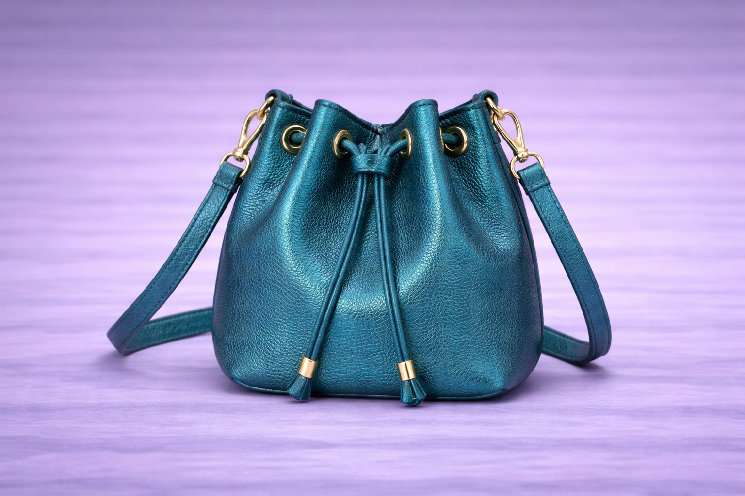 Bolso de piel napa metalizada