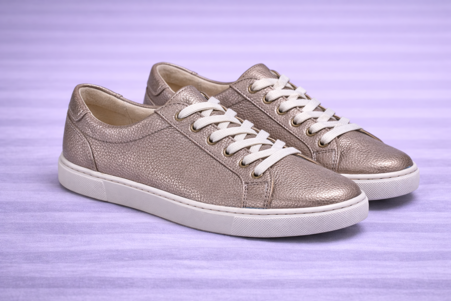 Sneakers piel napa grabada perlada