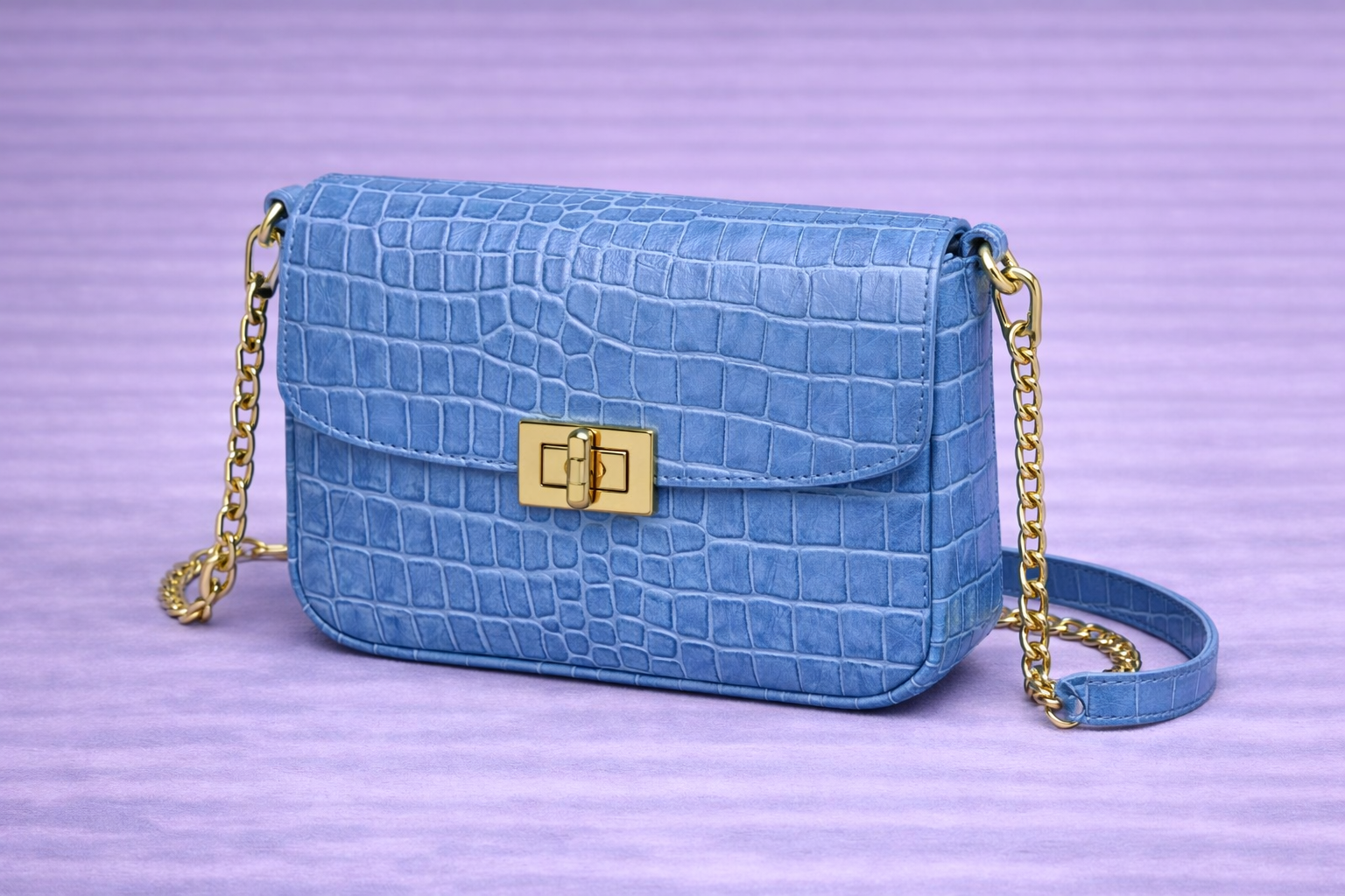 Bolso de piel vacuno grabado cocco