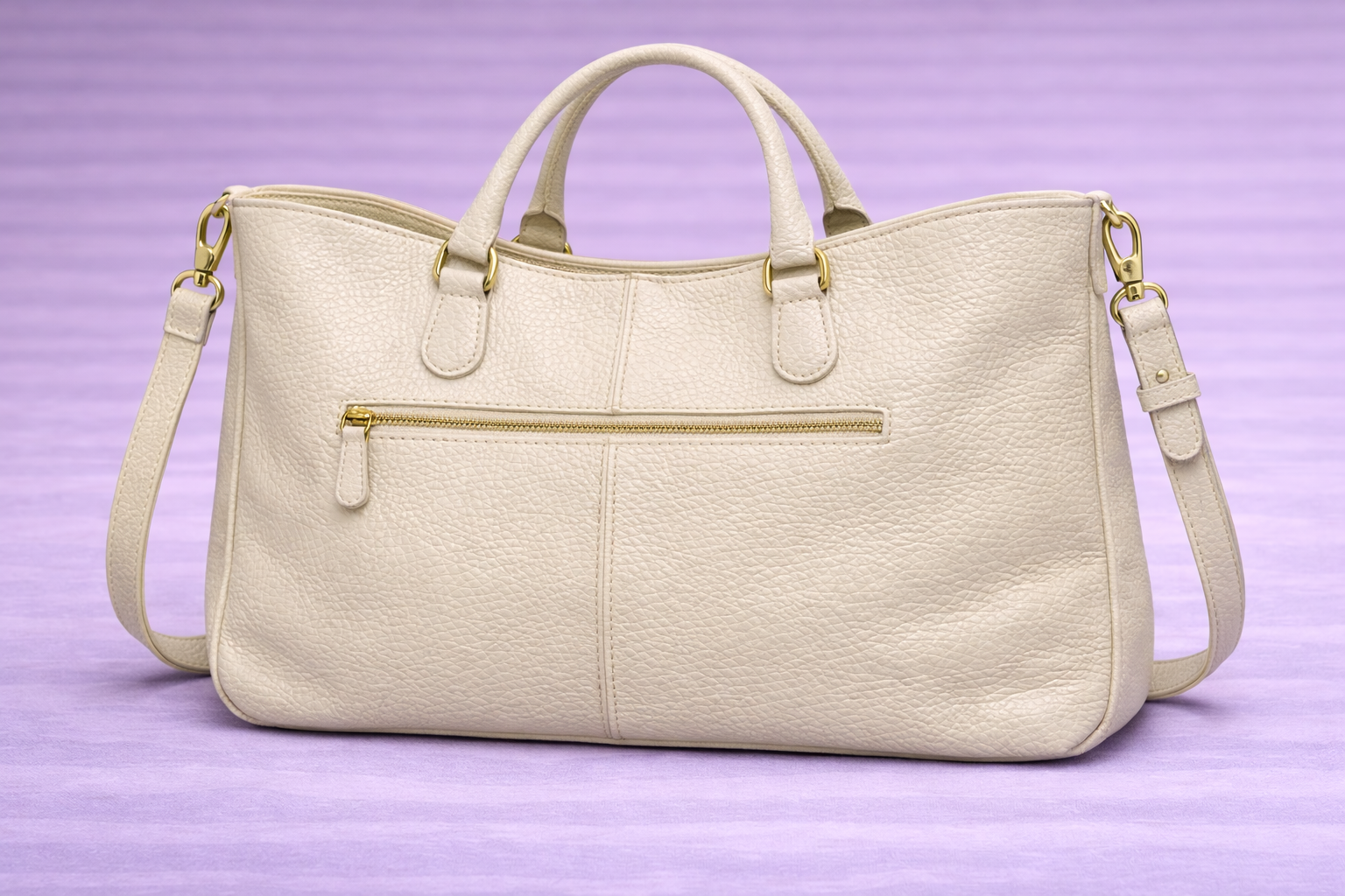 Bolso de piel napa con grano bombeada